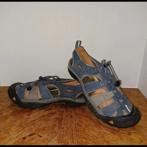 Keen Newport H2 Men's Blue Grey Sport Sandals 1012206 Size US 9 Preowned.